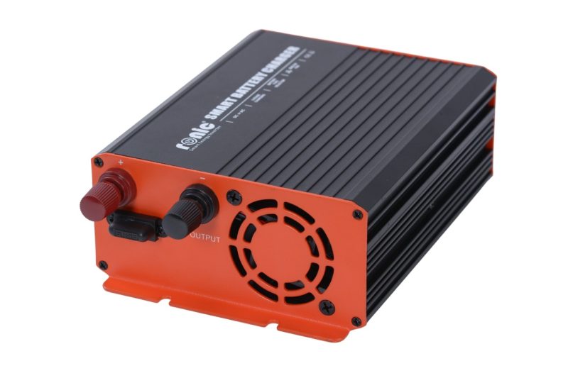 Incarcator / Redresor Inteligent Multifunctional pentru Acumulatori 24V, 10A, Model GS-2410B - imagine 4